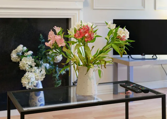 House Close To City Centre And City Airport