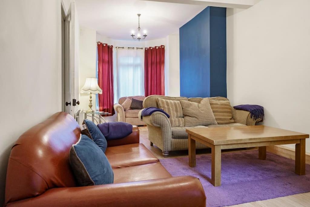 House Close To Centre And Airport * Belfast