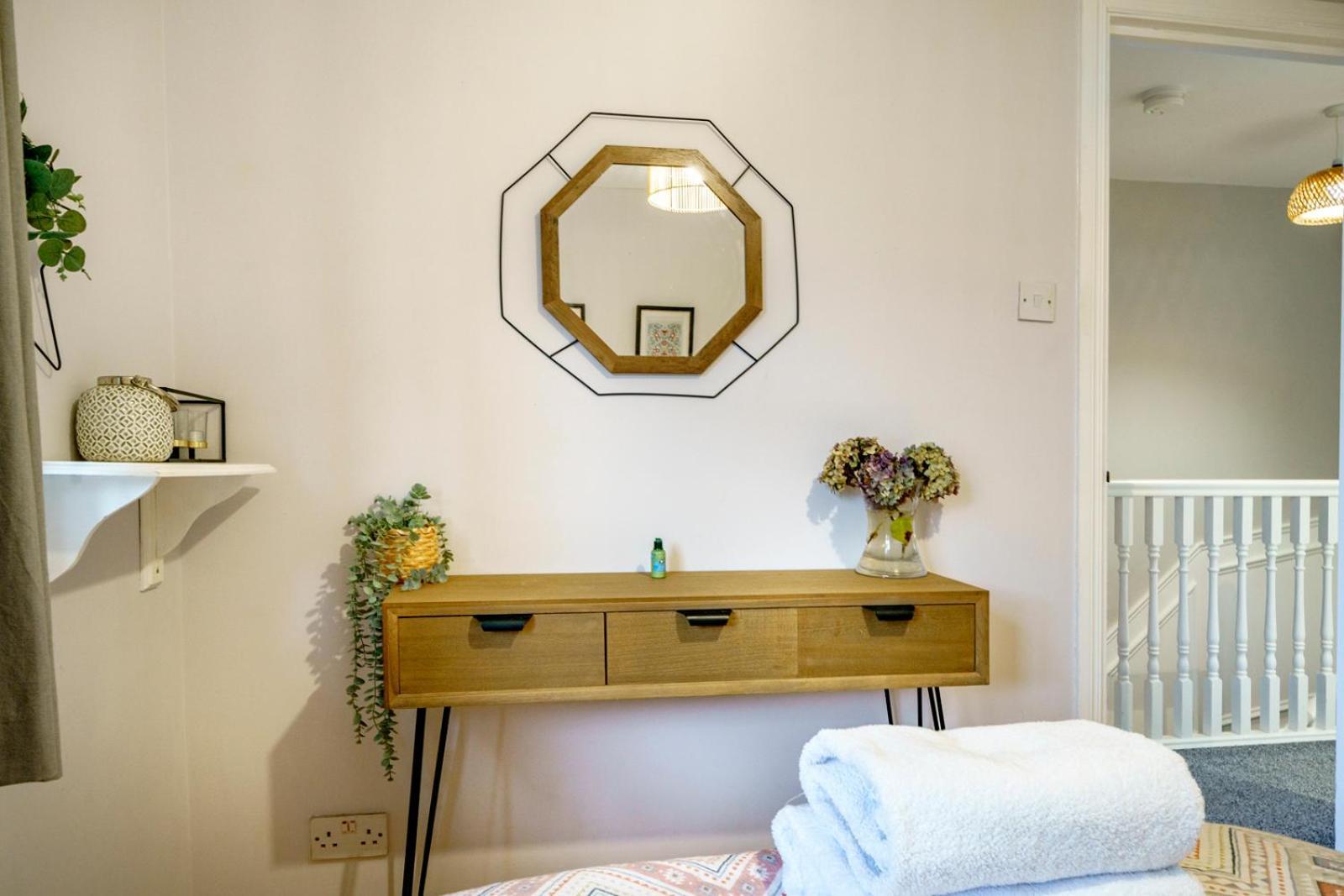House Close To Centre And Airport Holiday home Belfast